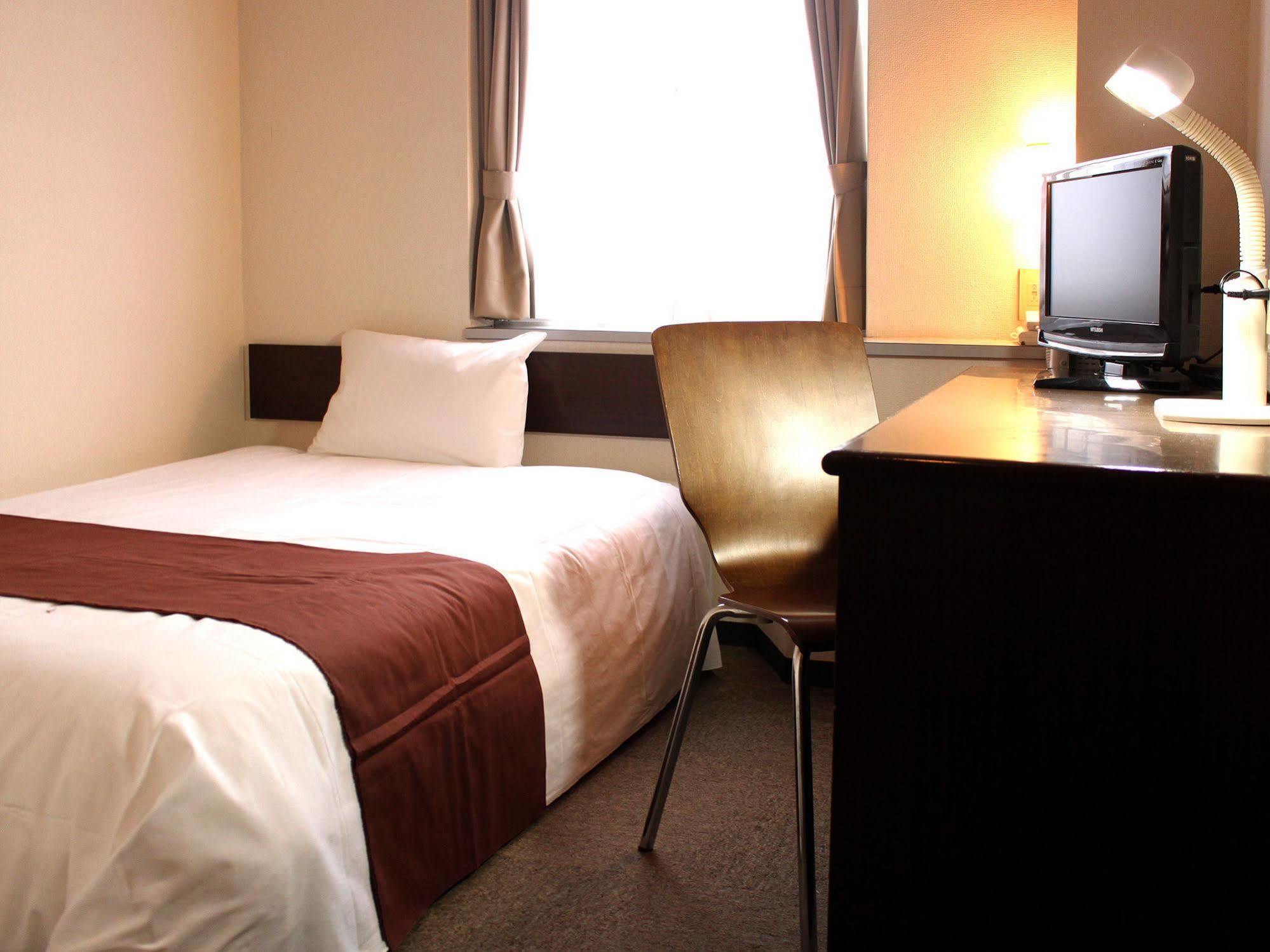 Hotel Livemax Budget Iyo Mishima Shikokuchuo Luaran gambar